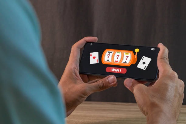 wis77 platform interface showing live-dealer tables, slot games, and sportsbook coverage